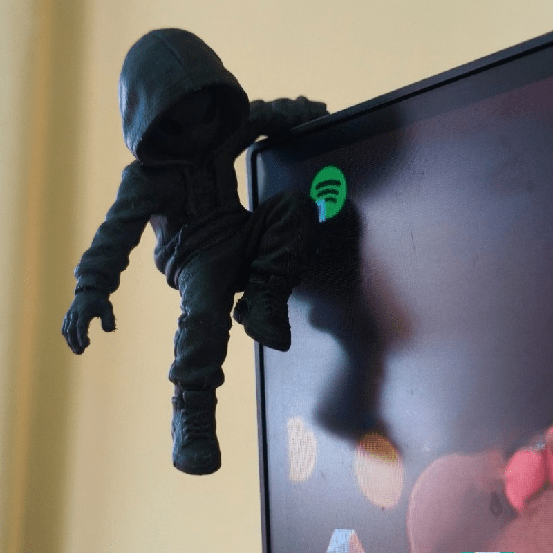 Climb Hoodie Alien Mini Statue - Retro Gaming Gadgets 评论和价格